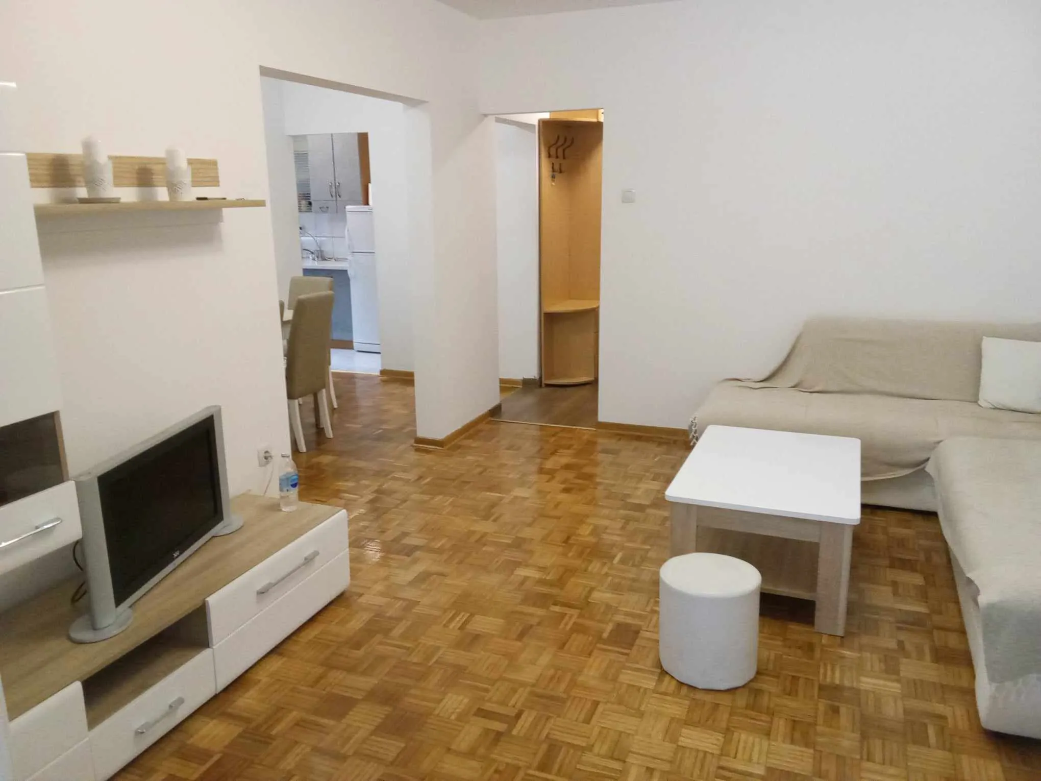 Apartament Për Shitje - 11077 Belgrade Bezanija RS Image 1